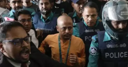 സ്വാമി ചിന്മോയ് കൃഷ്ണദാസിന്റെ അഭിഭാഷകന്‍ കോടതിയില്‍ ഹാജരായില്ല; വിചാരണ മാറ്റി