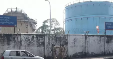 ലൈസൻസ് കാലാവധി ഇന്നവസാനിക്കും; ഏലത്തൂർ ഹിന്ദുസ്ഥാൻ പെട്രോളിയം പ്ലാന്റിന്റെ പ്രവർത്തനം നിർത്തി