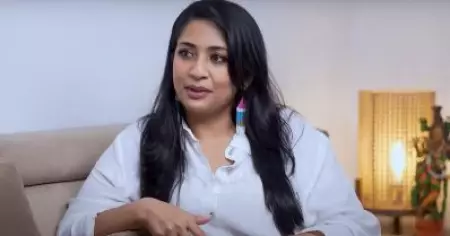 കഴിവില്ലാത്തത് കൊണ്ടല്ല ആ നടിയെ മലയാളത്തിൽ കാണാത്തത്, മറ്റുഭാഷയിലെ തിരക്ക് കാരണമാണ്: നവ്യ നായർ