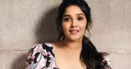 അദ്ദേഹവുമായി നടത്തിയ കൂടികാഴ്ചയാണ് ജീവിതത്തില്‍ വഴിത്തിരിവായത്: അനിഘ സുരേന്ദ്രന്‍