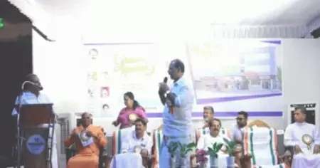 എന്റെ സൗകര്യത്തിന് സംസാരിക്കും; പൊതുവേദിയില്‍ തര്‍ക്കിച്ച് പി.സി. ജോര്‍ജും പൂഞ്ഞാര്‍ എം.എല്‍.എയും