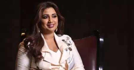 സന്ന്യാസിയെ പോലെ; അയാളുടെ സംഗീതം നമ്മളില്‍ വികാരവും ആത്മാവും കൊണ്ടുവരും: ശ്രേയ ഘോഷാല്‍