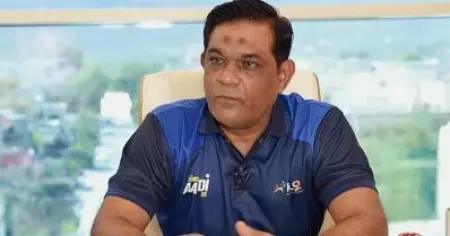 പാകിസ്ഥാന്‍ ക്രിക്കറ്റില്‍ വമ്പന്‍ പോര്; വസീം അക്രത്തെയും വഖാര്‍ യൂനിസിനെയും കടന്നാക്രമിച്ച് റാഷിദ് ലത്തീഫ്