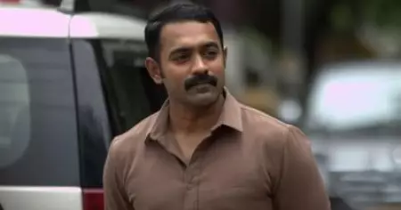 ആ സിനിമയിൽ അപ്പൻ്റെ വേഷമാണ് അദ്ദേഹം ചെയ്തത്, അതുകഴിഞ്ഞ് എൻ്റെ കൂട്ടുകാരനായിട്ടും: ആസിഫ് അലി