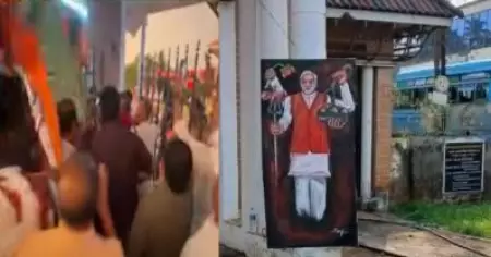 മോദിയെ അവഹേളിക്കുന്ന ബോര്‍ഡ്‌വെച്ചെന്നാരോപണം, കാലടി സര്‍വകലാശാലയില്‍ എസ്.എഫ്.ഐ- ബി.ജെ.പി സംഘര്‍ഷം; കലാപാഹ്വാനത്തിന് കേസെടുത്ത് പൊലീസ്