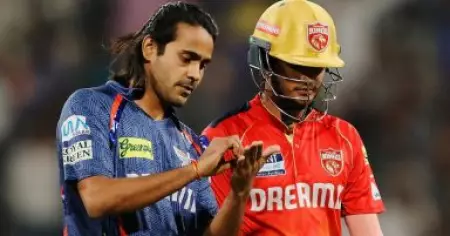 അഹങ്കാരിയെന്ന് മുദ്രകുത്തിയവരേ, ഇവനായി കയ്യടിക്കൂ; ചഹലിന് പോലുമില്ല, ഐ.പി.എല്‍ ചരിത്രത്തില്‍ ഈ നേട്ടം സ്വന്തമാക്കുന്ന മൂന്നാമത് താരം
