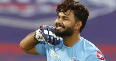 ഇംഗ്ലണ്ട് ടീമില്‍ അവര്‍ രണ്ടുപേരുമില്ലാത്തത് നന്നായി: റിഷബ് പന്ത്