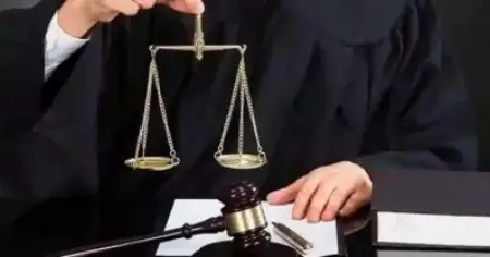 ജുഡീഷ്യല്‍ നിയമനത്തിന് മൂന്ന് വര്‍ഷത്തെ നിയമ പ്രാക്ടീസ് നിര്‍ബന്ധമാക്കി സുപ്രീം കോടതി