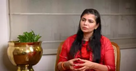 സഹപ്രവര്‍ത്തകയ്ക്ക് ദുരനുഭവം നേരിടേണ്ടി വന്നിട്ടും നടിമാര്‍ ദിലീപിനൊപ്പം നില്‍ക്കുന്നത് നാണക്കേട്; ചിന്മയി
