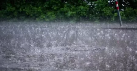 മഴക്കെടുതി: മൂന്ന് ജില്ലകളില്‍ ഏത് സാഹചര്യവും നേരിടാന്‍ സജ്ജമാകണം; അടിയന്തര നിര്‍ദേശം നല്‍കി സര്‍ക്കാര്‍