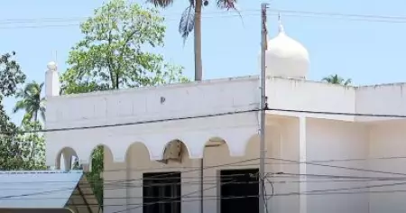 മലയാളം ഖുതുബ നിര്‍വഹിക്കാനെത്തിയയാള്‍ പള്ളി കമ്മിറ്റിയുടെ സെക്രട്ടറിയായി, പിന്നാലെ വഖഫ് സ്വത്ത് തട്ടിയെടുത്തു; ജമാഅത്തെ ഇസ്‌ലാമിക്കെതിരെ പരാതി
