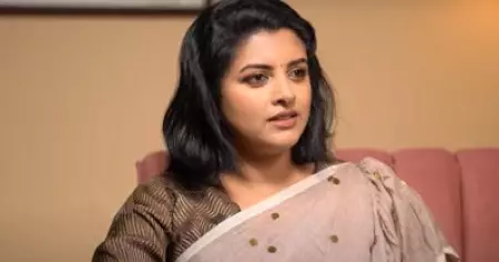 അത്രയും കാലം ക്ലോസ് ആയിട്ടിരുന്ന കസിൻസ് ആരും സംസാരിക്കാതെയായി; വെക്കേഷൻ സമയത്ത് പോകാൻ വീടില്ലായിരുന്നു: ലിജോമോൾ ജോസ്