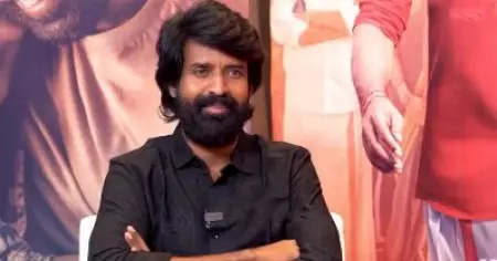 എന്റെ ഷര്‍ട്ട് അഴിച്ച് ആ നടന് കൊടുക്കാന്‍ ഡയറക്ടര്‍ പറഞ്ഞു, വെറും തോര്‍ത്ത് മാത്രം ഉടുത്ത് സ്വന്തം ഡ്രസ് തിരഞ്ഞ അനുഭവം മറക്കില്ല: സൂരി
