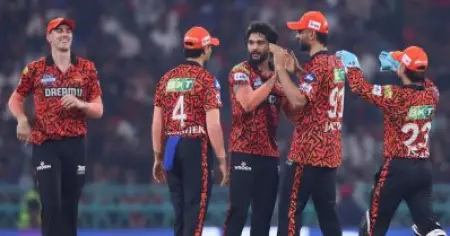 ബെംഗളൂരുവിനെ ചുരുട്ടിക്കെട്ടി ഹൈദരാബാദ്; സ്വന്തമാക്കിയത് തകര്‍പ്പന്‍ വിജയം