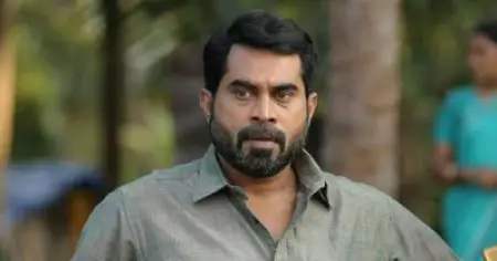 ആ സിനിമയിൽ എന്നെക്കാണാൻ മരിച്ചുപോയ അച്ഛനെപ്പോലെ; ശബ്ദം ഇടറിയാണ് അമ്മ സംസാരിച്ചത്: സുരാജ് വെഞ്ഞാറമൂട്