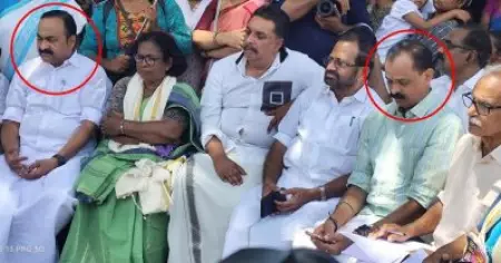 വിവാദങ്ങള്‍ക്കിടെ ബി.ജെ.പി നേതാവിനൊപ്പം വേദി പങ്കിട്ട് പ്രതിപക്ഷനേതാവ്