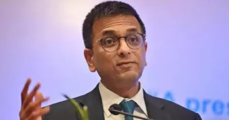 കാലാവധി കഴിഞ്ഞിട്ടും താമസിക്കുന്നു; മുൻ ചീഫ് ജസ്റ്റിസ് ഡി.വൈ ചന്ദ്രചൂഡിനെ ഔദ്യോഗിക വസതിയിൽ നിന്ന് ഒഴിപ്പിക്കണമെന്ന് സുപ്രീം കോടതി