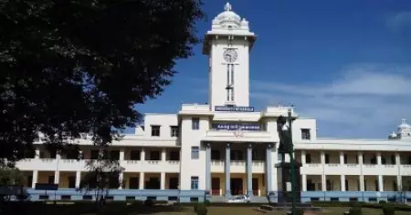 കേരള യൂണിവേഴ്‌സിറ്റി ജോയിന്റ് രജിസ്ട്രാര്‍ക്കും വി.സിയുടെ സസ്‌പെന്‍ഷന്‍; സിൻഡിക്കേറ്റ് യോഗം സംബന്ധിച്ച് റിപ്പോര്‍ട്ട് തേടി ഗവർണർ