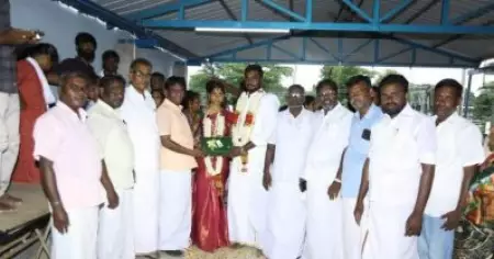 ഒറ്റവാക്ക്; പാർട്ടി ഓഫീസിൽ വെച്ച് മിശ്രവിവാഹം നടത്തി തമിഴ്നാട് സി.പി.ഐ.എം നേതൃത്വം