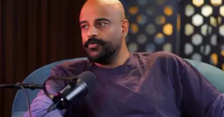ഇമേജ് കോണ്‍ഷ്യസ് കാരണം ആ കഥാപാത്രം ചെയ്യാന്‍ ആരും തയ്യാറായില്ല; ഒടുവില്‍ ഞാന്‍ തന്നെ ചെയ്തു: മുരളി ഗോപി