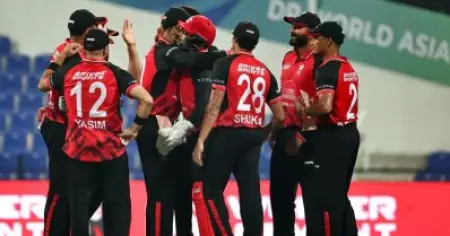 ബംഗ്ലാദേശിന് വെല്ലുവിളി ഉയര്‍ത്തി ഹോങ്‌കോങ്; കടുവകള്‍ക്ക് വേണ്ടത് 144 റണ്‍സ്!