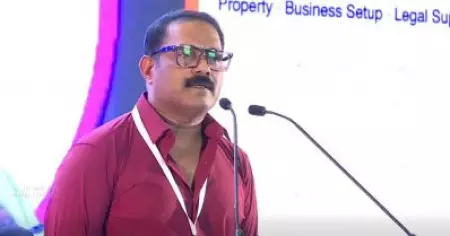 പ്രധാനമന്ത്രി ആവാസ് യോജനയില്‍ പ്രധാനമന്ത്രിയുടെ പേരില്ല; ഇ.എം.എസ് ഭവന പദ്ധതിയില്‍ പേര് കൂടെയുണ്ട്: കെ.എം. ഷാജി