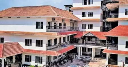 വടകര നഗരസഭയിലെ ക്രമക്കേട്; നാല് ഉദ്യോഗസ്ഥരുടെ സസ്‌പെൻഷൻ റദ്ദാക്കി