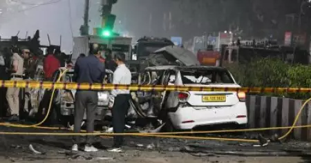 ചെങ്കോട്ട സ്‌ഫോടനത്തിന് ബീഹാര്‍ തെരഞ്ഞെടുപ്പുമായി ബന്ധമെന്ന് ഫേസ്ബുക്ക് പോസ്റ്റ്; അസമില്‍ റിട്ട. അധ്യാപകന്‍ കസ്റ്റഡിയില്‍