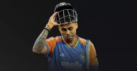 എന്നാലും എന്റെ ക്യാപ്റ്റാ... നിങ്ങള് ഇങ്ങനെ നിരാശപ്പെടുത്തല്ലേ... കപ്പടിച്ചിട്ടും ജയിച്ചിട്ടും തിളങ്ങാതെ സൂര്യ