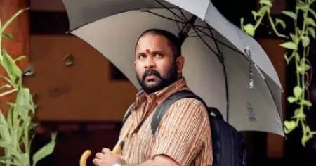 'മുത്തശ്ശിക്ക് ബീഡിവലി ഉണ്ടായിരുന്നോ' നമ്പൂതിരി സ്ലാങ് ഇവിടെ ഓക്കെയാണ്, സീരിയസ് ട്രാക്ക് വിട്ട് വീണ്ടും ചിരിപ്പിക്കുന്ന അജു വര്‍ഗീസ്