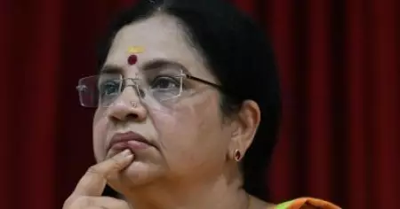 സെന്‍സര്‍ ബോര്‍ഡ് പൂര്‍ണമായും രാഷ്ട്രീയവത്കരിച്ചു; എന്നെ മാറ്റിനിര്‍ത്തിയത് രാഷ്ടീയം തിരിച്ചറിഞ്ഞപ്പോള്‍: ഭാഗ്യലക്ഷ്മി