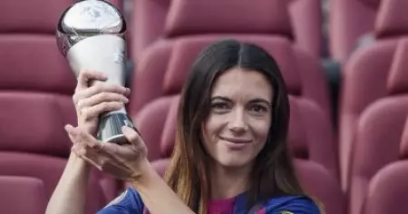 സ്പെഷ്യൽ ഹാട്രിക്കിൽ ബാഴ്സയുടെ രാജകുമാരി; എതിരാളികളില്ലാതെ ബോൺമാറ്റി