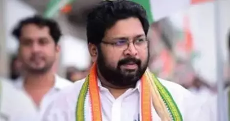 എം.എല്‍.എ ഹോസ്റ്റലില്‍ രണ്ട് മുറികളുള്ള പ്രശാന്തിന് ശാസ്തമംഗലത്ത് എന്തിനാണ് മറ്റൊരു ഓഫീസ്; ആര്‍.ശ്രീലേഖയെ പിന്തുണച്ച് ശബരീനാഥന്‍
