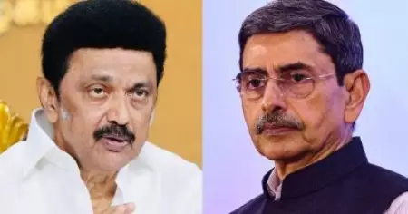 ദേശീയ ഗാനം ആലപിക്കാത്തതിൽ പ്രകോപനം; 
നിയമസഭയിൽ നിന്നും ഇറങ്ങിപ്പോയി തമിഴ്നാട് ഗവർണർ