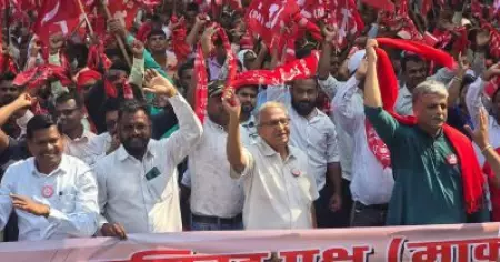 സി.പി.ഐ.എം പ്രക്ഷോഭത്തിനൊടുവില്‍ മഹാരാഷ്ട്ര ബി.ജെ.പി സര്‍ക്കാര്‍ മുട്ടുമടക്കി; 12 ആവശ്യങ്ങളും അംഗീകരിക്കും