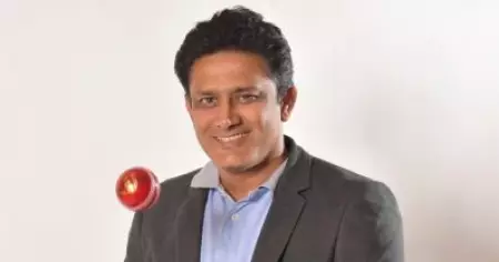 ഫൈനലില്‍ ആദ്യ ഓവര്‍ അവന് നല്‍കണം; നിര്‍ദേശവുമായി അനില്‍ കുംബ്ലെ