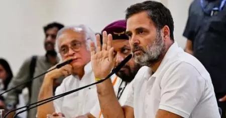 2027 ലെ സെൻസസ്; ചോദ്യാവലിയിൽ അവ്യക്തത; കേന്ദ്രത്തിന് ദുരുദ്ദേശമെന്ന് കോൺഗ്രസ്