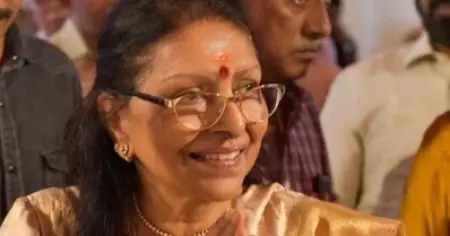 ചീത്തപ്പേര് കേള്‍പ്പിക്കരുത് എന്ന് കരുതി മാത്രമാണ് രാഷ്ട്രീയത്തില്‍ നിന്ന് പിന്മാറിയത്: ശാരദ