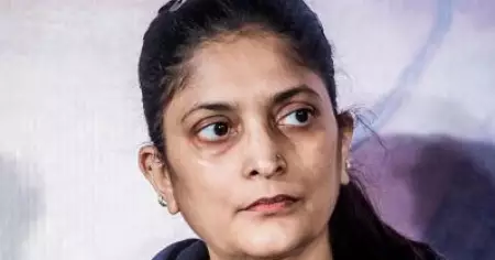 ഞാനും കഷ്ടപ്പെട്ടാണ് സിനിമയെടുക്കുന്നത്; പുരുഷ സംവിധായകന്  100 കോടി കിട്ടിയാല്‍ എനിക്ക് 50 കോടി കിട്ടുമോ? ഇല്ല: സുധ കൊങ്കര
