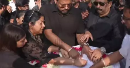 കോണ്‍ഫിഡന്റ് ഗ്രൂപ്പ് ഉടമ സി.ജെ റോയിയുടെ സംസ്‌കാര ചടങ്ങുകള്‍ പൂര്‍ത്തിയായി