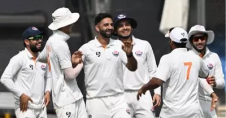 12 വിക്കറ്റുകളുമായി ദല്‍ഹി ക്യാപിറ്റല്‍സ് പേസര്‍; ജമ്മു കാശ്മീര്‍ ചരിത്ര സെമി ഫൈനലില്‍