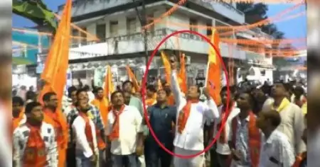 ഒഡീഷയില്‍ രാമനവമി ആഘോഷങ്ങള്‍ക്കിടെ വെടിയുതിര്‍ത്ത് ബി.ജെ.പി എം.എല്‍.എ; പരിഭ്രാന്തരായി ജനക്കൂട്ടം; വ്യാപക അക്രമങ്ങള്‍