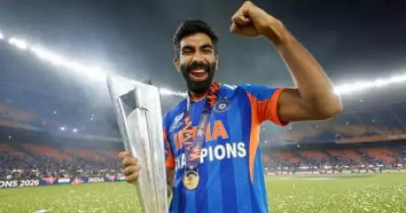 കഴിഞ്ഞ മൂന്ന് വൈറ്റ് ബോള്‍ ലോകകപ്പിലും തീ; ബുംറയുടെ താണ്ഡവം അവസാനിക്കുന്നില്ല!