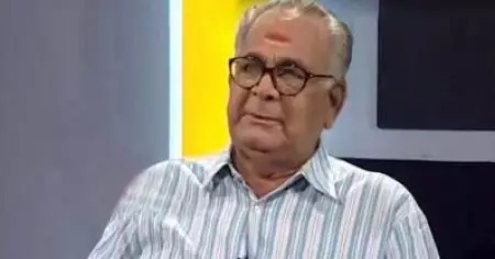 പത്രമേതായാലും അതിന്റെ ചീഫ് എഡിറ്റര്‍ വര്‍മ സാര്‍ തന്നെ, വൈറലായി ഫേസ്ബുക്ക് പോസ്റ്റ്