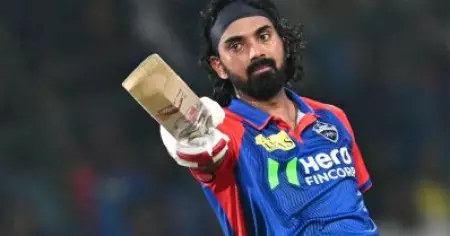 'സഞ്ജുവും പന്തുമെല്ലാം ഒന്നടിച്ച ലിസ്റ്റില്‍' ഒന്നാമന്‍ ഇവന്‍; പടയോട്ടം തുടര്‍ന്ന് സാക്ഷാല്‍ രാഹുല്‍!