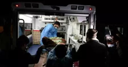 കാബൂളിലെ ആശുപത്രിക്ക് നേരെയുള്ള വ്യോമാക്രമണത്തിൽ 400 പേർ കൊല്ലപ്പെട്ടെന്ന് അഫ്ഗാൻ; നിരസിച്ച് പാകിസ്ഥാൻ