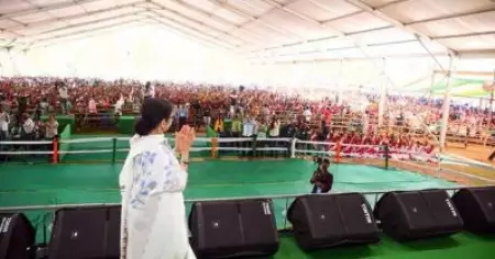 നിങ്ങളിൽ പലരും അറസ്റ്റ് ചെയ്യപ്പെടും; തൃണമൂൽ പ്രവർത്തകർക്ക് മുന്നറിയിപ്പ് നൽകി മമത