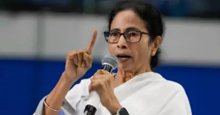 'പോകേണ്ടവര്‍ക്ക് പോകാം, തൃണമൂല്‍ തലകുനിക്കില്ല'; പാര്‍ട്ടിയോഗത്തില്‍ മമത ബാനര്‍ജി