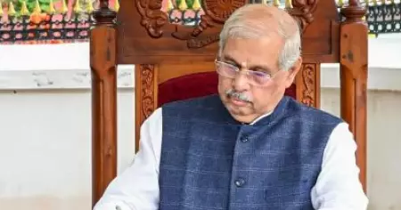വേദിയിൽ മുഖ്യമന്ത്രിയും മന്ത്രിമാരും മാത്രം മതി; സത്യപ്രതിജ്ഞയിൽ കടുത്ത നിയന്ത്രണങ്ങളേർപ്പെടുത്തി ലോക് ഭവൻ