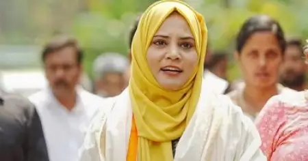 അനിസ്‌ലാമിക ആചാരങ്ങള്‍ വര്‍ജിക്കണം; നിലവിളക്ക് 
കൊളുത്തിയതില്‍ തഹ്‌ലിയ എം.എല്‍.എയ്ക്ക് തിരുത്തുമായി സമസ്ത
